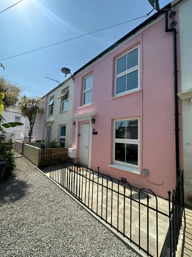 Peaceful & Tranquil Cottage With Private Terrace At 'The Pink House' Falmouth Exterior foto