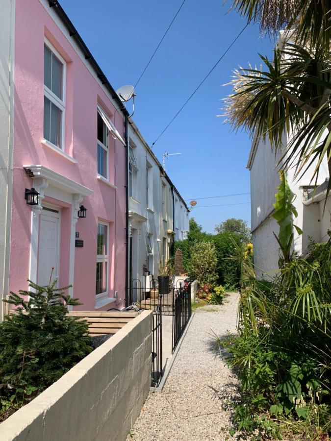 Peaceful & Tranquil Cottage With Private Terrace At 'The Pink House' Falmouth Exterior foto