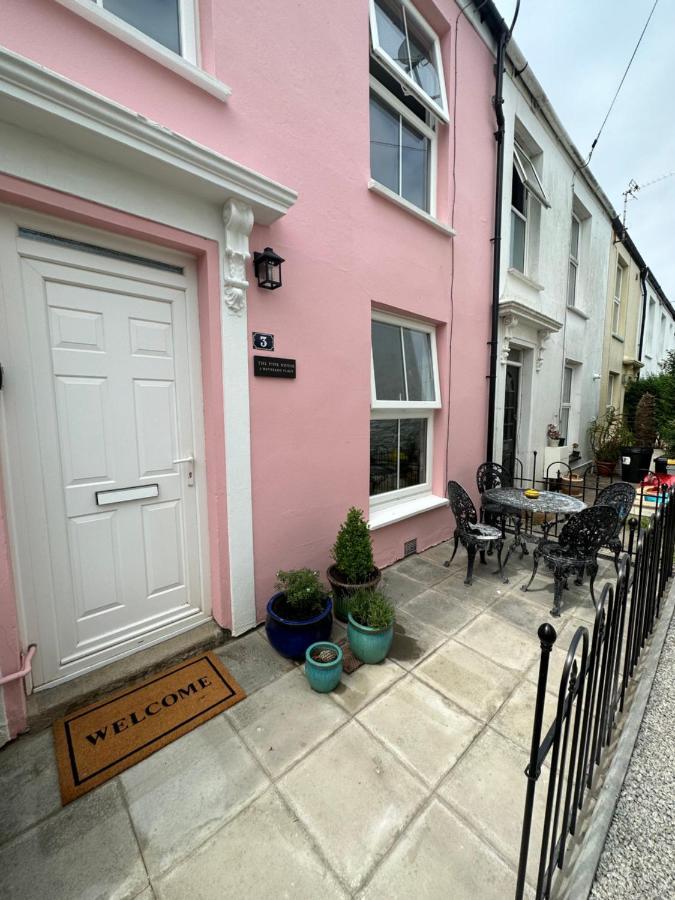 Peaceful & Tranquil Cottage With Private Terrace At 'The Pink House' Falmouth Exterior foto